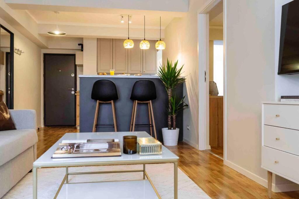 ブカレストStunning Views 2Br Intercontinental Flatアパートメント エクステリア 写真